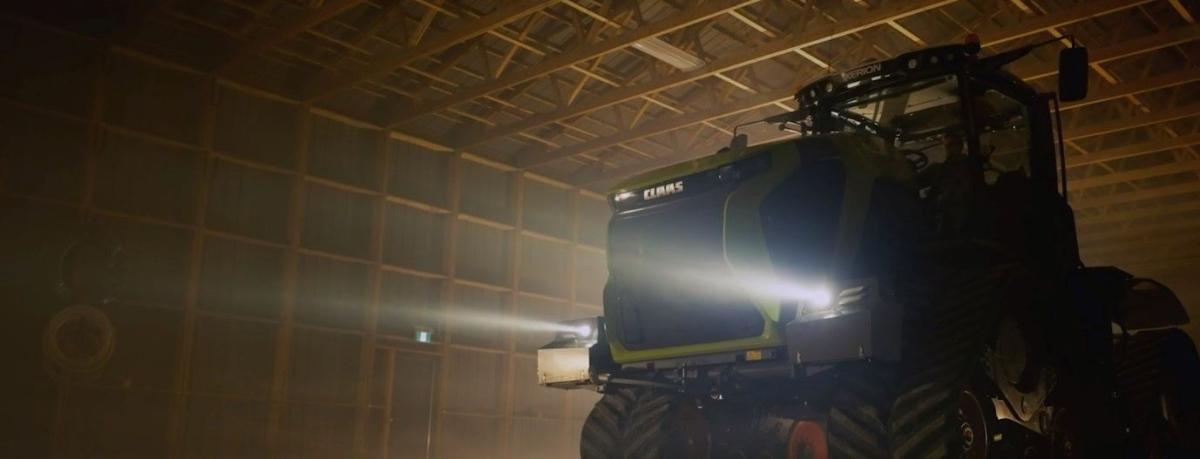 Bemutatkozott az új Xerion, a Claas fenevadja