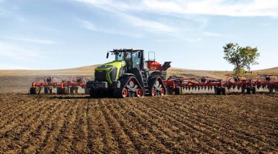 Megérkeztek a Claas csúcstraktorai!