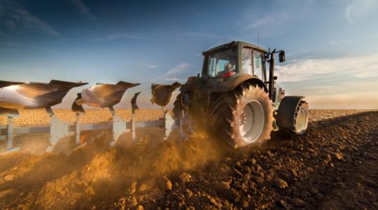 Lehet így is vagy csak így lehet? Súlyos kérdések az agrárium modernizációjáról