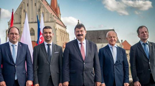 V4 országok: uniós szintű megoldásra van szükség az ukrán gabona ügyében