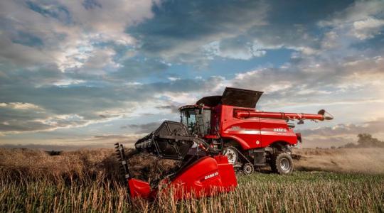 Szép, erős, intuitív: ilyen gépeket kínál az Agritechnicán a Case IH