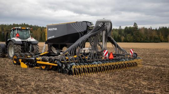 Nincs, amit ez a vetőgép ne tudna! Multiva géppremier az Agritechnicán +VIDEÓ