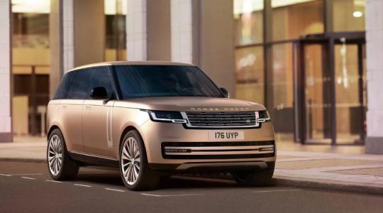 Jön az elektromos Range Rover – olyan, mint egy vérbeli terepjáró+VIDEÓ