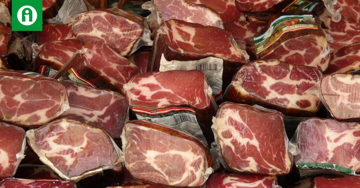 Több, mint két tonnányi illegális sertéshúsra bukkantak Több, mint két tonnányi illegális sertéshúsra bukkantak