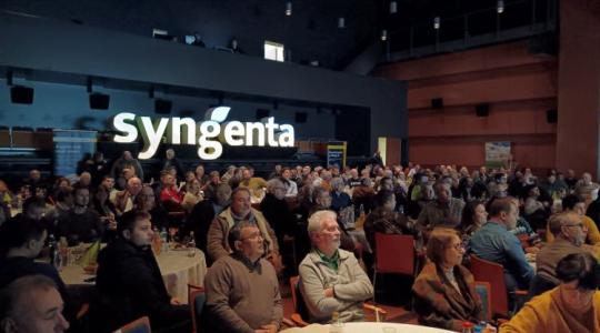 Syngenta: megújuló kukoricagenetika, újfajta nitrogéngyűjtő baktérium, jubiláló talajfertőtlenítő