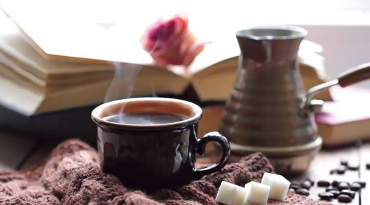 Nehéz eldönteni: árt vagy jót tesz a koffein?