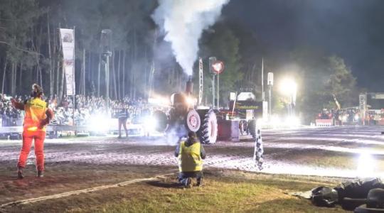 Öreg traktor nem vén traktor: megtáltosodott a Lanz Bulldog +VIDEÓ