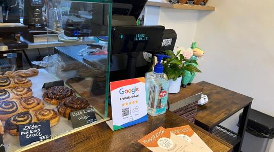 Szerezz több értékelést Google értékelő kártya használatával