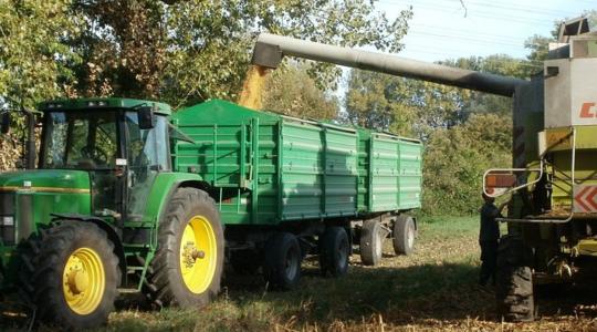 Továbbra sem lett aktívabb a kereslet a pótkocsik iránt