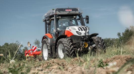 Itt az idő: ugyanannyit tud ez a hidrogénüzemű STEYR, mint dízel társai 