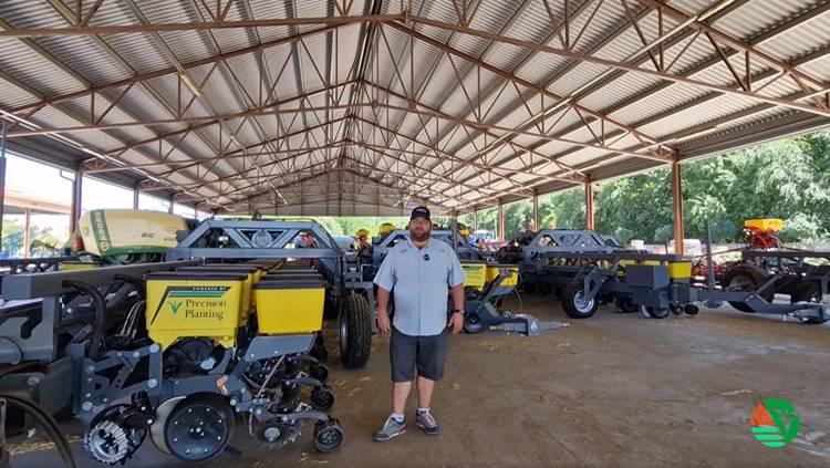 Vetéstechnológiai nyílt napok a Precision Planting csapatával – Brosteni Vetéstechnológiai nyílt napok a Precision Planting csapatával – Brosteni
