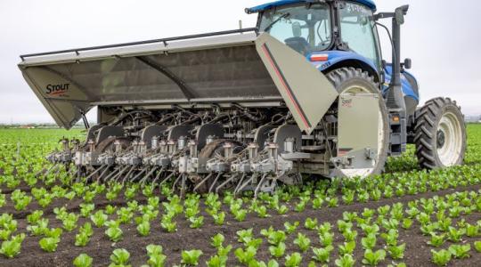 Itt a New Holland új kultivátora mesterséges intelligenciával!+VIDEÓ