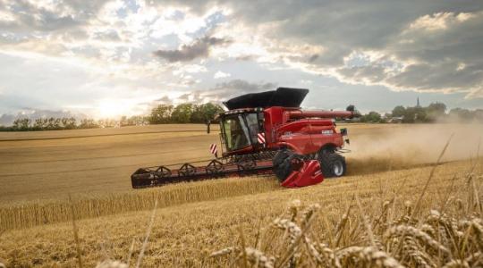 CASE IH: jönnek az új kombájnok
