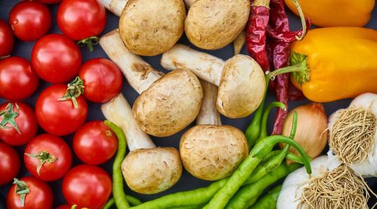 Akadozik a szállítás: kevesebb zöldség és gyümölcs érkezik a nagybani piacokra