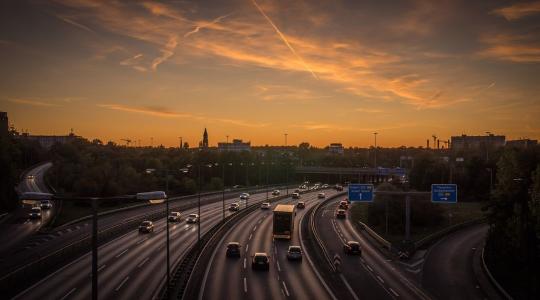 Az éves autópálya matrica ára a különböző jármű kategóriákban