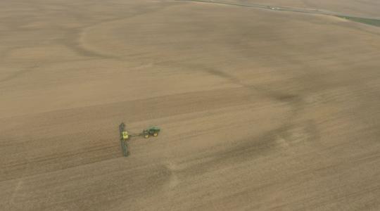 Amikor Elon Musk és John Deere találkozik