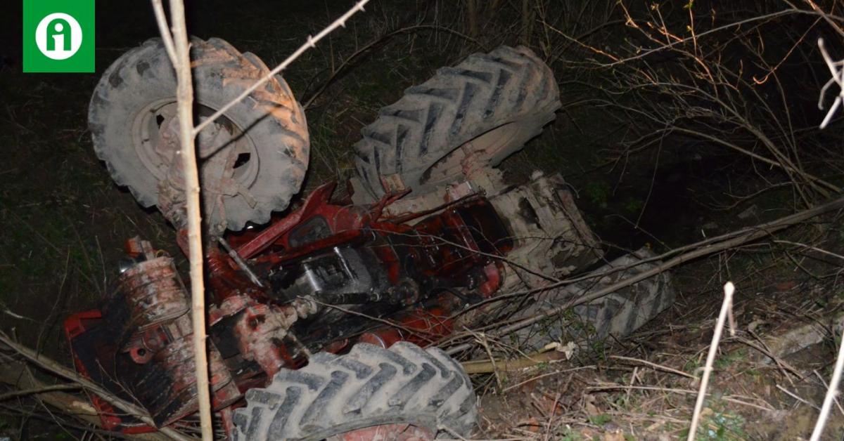 Tizenhét métert zuhant egy traktorral – belehalt, későn jött a segítség Tizenhét métert zuhant egy traktorral – belehalt, későn jött a segítség
