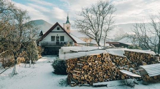 Érkezik a szociális tűzifa 