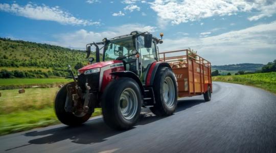A Massey Ferguson 5M traktor Red Dot dizájndíjat nyert​