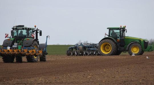 Kisautóktól a traktorokig: továbbra is a kkv-k uralják a lízingpiacot Kisautóktól a traktorokig: továbbra is a kkv-k uralják a lízingpiacot