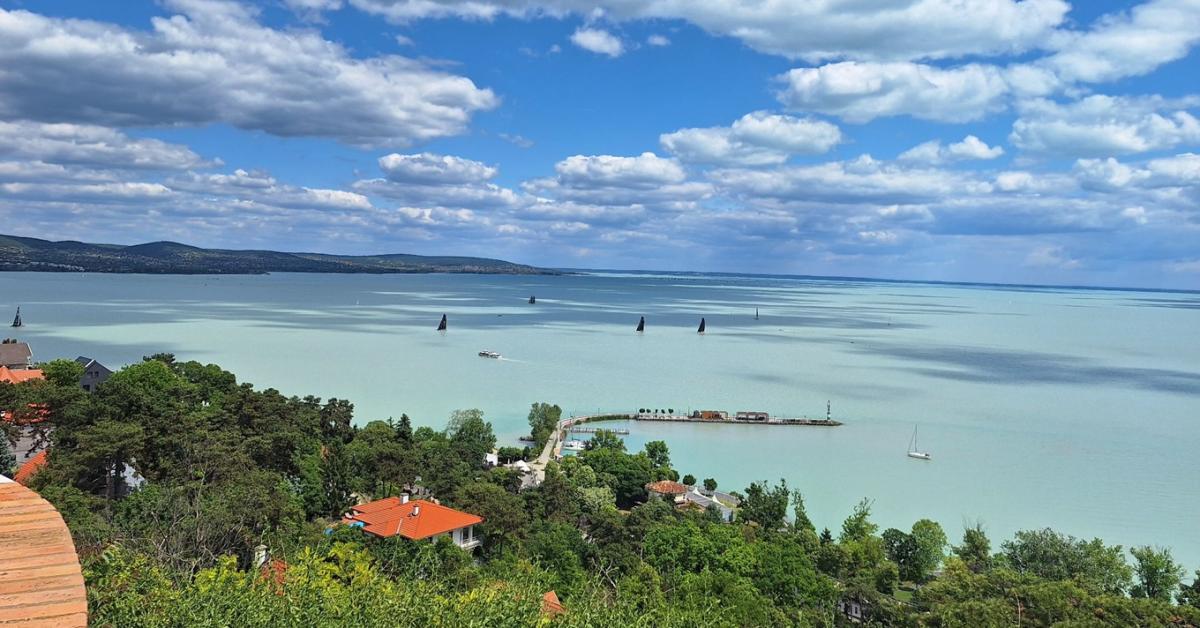 Nem hiszed el, hány fokos lehet a Balaton vize csütörtökre! Nem hiszed el, hány fokos lehet a Balaton vize csütörtökre!