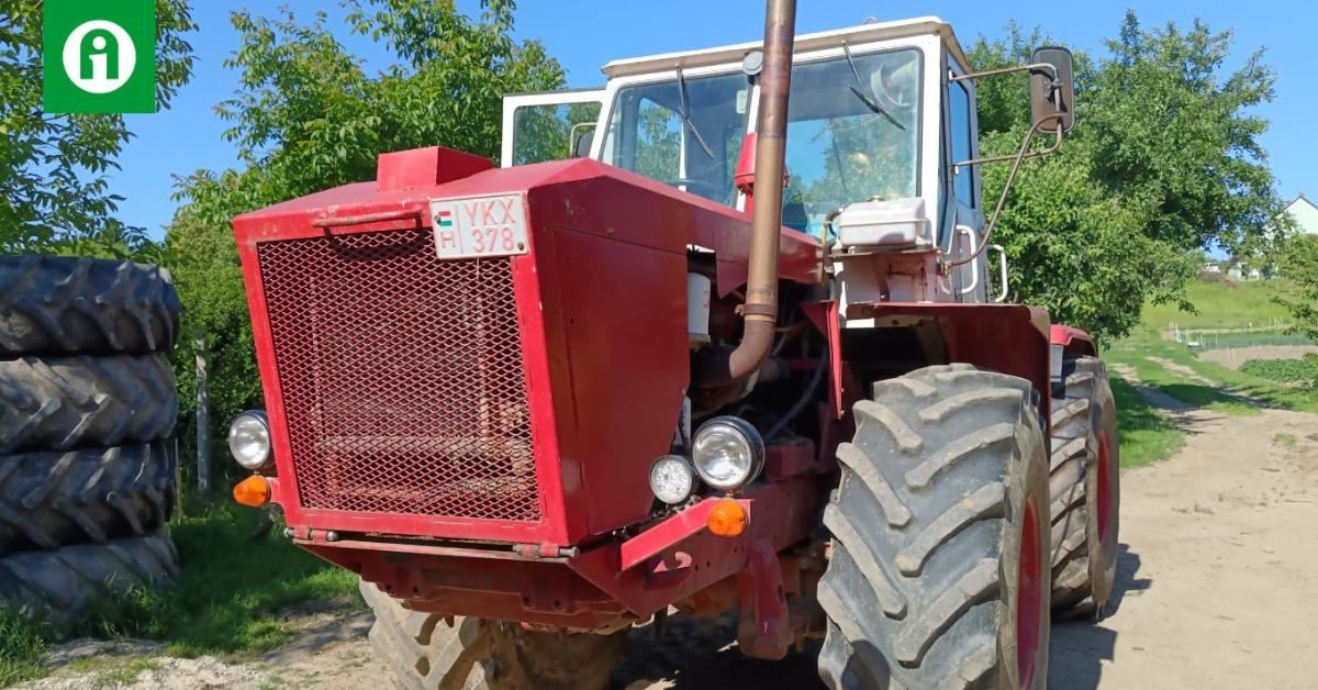 T-150-es traktor modernizálva: így dolgozik ma a magyar földeken