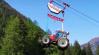 Traktor a magasban – lélegzetelállító videó a Dolomitokból +VIDEÓ