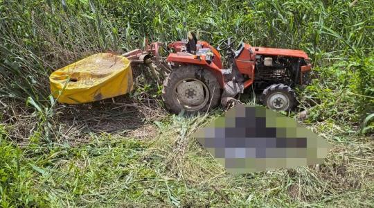 Felborult traktor zúzta halálra a sofőrt – tragédia Nagyszékelyben Felborult traktor zúzta halálra a sofőrt – tragédia Nagyszékelyben