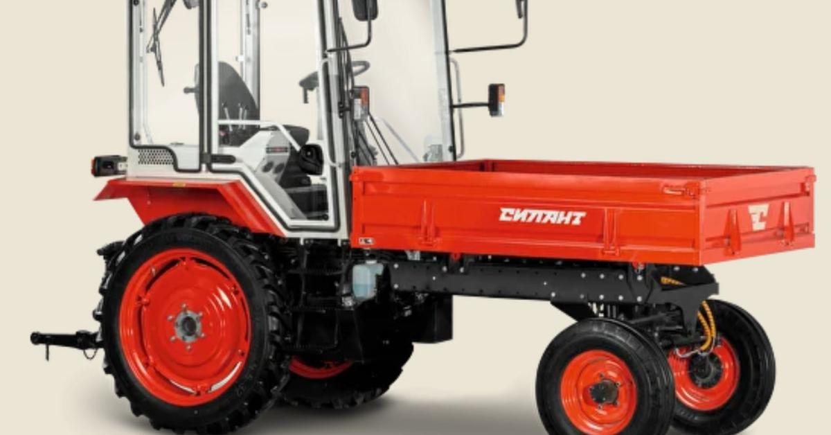 Így tér vissza a legendás T16M – megérkezett a Silant traktor! Így tér vissza a legendás T16M – megérkezett a Silant traktor!