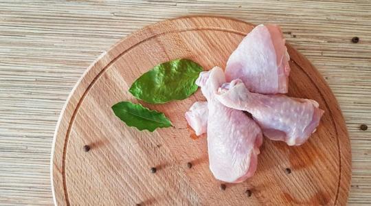 Miért választanak egyre többen csirkét pulyka helyett?