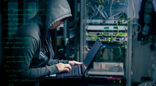Vigyázat! Hackerek támadják a mezőgazdasági gépeket! Vigyázat! Hackerek támadják a mezőgazdasági gépeket!