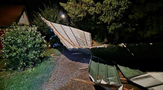 Villámárvizek, jégeső, orkán erejű szél – ítéletidő csapott le az országra Villámárvizek, jégeső, orkán erejű szél – ítéletidő csapott le az országra