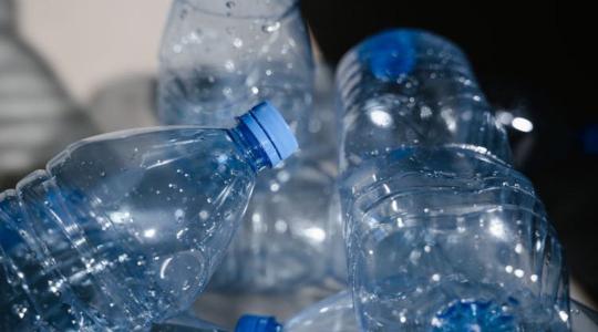 Ősztől új alapokra kerül a palackvisszaváltás: a kisboltok járhatnak a legjobban