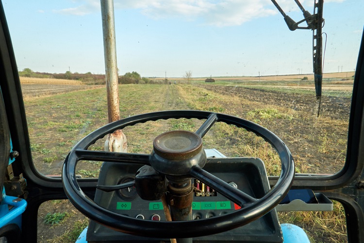 traktor vezetőfülke