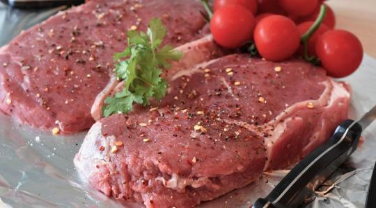 Tényleg más az íze a fűvel táplált marhák húsának?