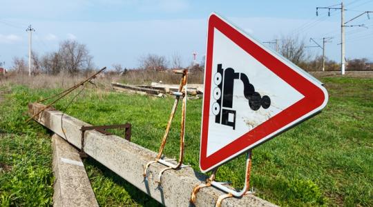 Hihetetlen szerencse: mindenki megúszta a traktorbalesetet