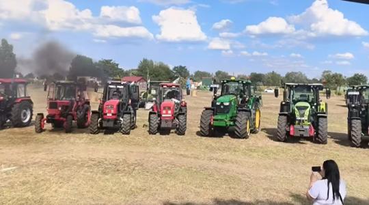 Pontosság, manőverezés, gyorsaság – melyik a kedvenc traktoros feladatod? Pontosság, manőverezés, gyorsaság – melyik a kedvenc traktoros feladatod?