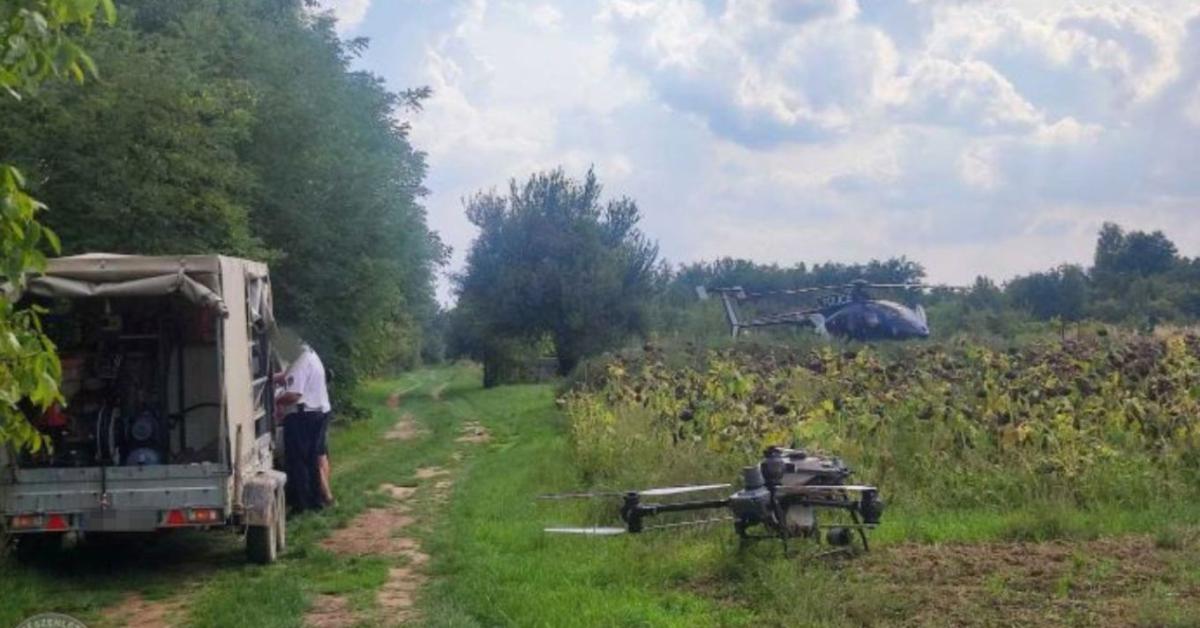 Helikopter buktatta le az engedély nélkül drónozó gazdát Zalában Helikopter buktatta le az engedély nélkül drónozó gazdát Zalában