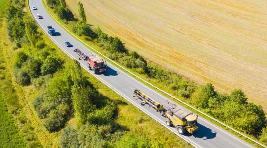 Közúti harcmező: a traktorosokat egyre több támadás éri Közúti harcmező: a traktorosokat egyre több támadás éri