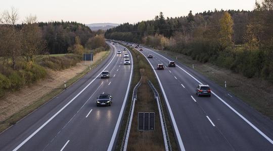 2500 forintos autópálya-matrica jöhet: elképesztő árcsökkenés ebben a vármegyében 2500 forintos autópálya-matrica jöhet: elképesztő árcsökkenés ebben a vármegyében