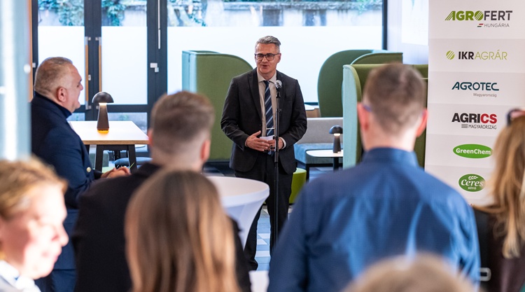 kozossegi ter kozossegi ter