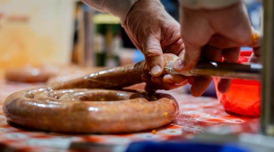 Így készül az igazi magyar házi kolbász Így készül az igazi magyar házi kolbász