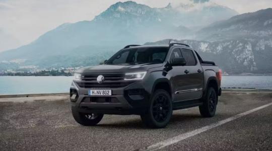 A sötétség vonzereje – visszatért a VW Amarok Dark Label A sötétség vonzereje – visszatért a VW Amarok Dark Label