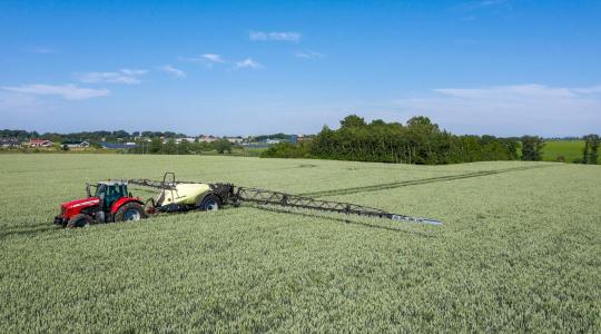 Lehet még ennél is jobb egy vontatott permetező?