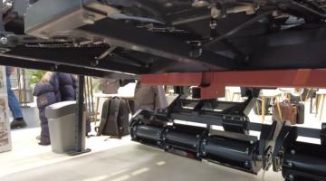 Új napraforgó-vágóasztal száraprítóval