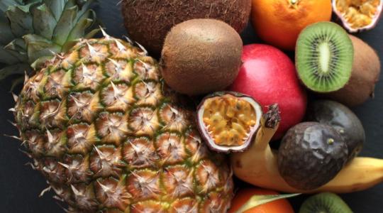 Ezeket a gyümölcsöket kínálja BOB, a barátságos robot 