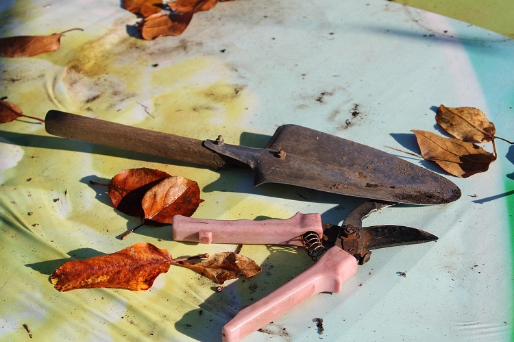 szerszámtároló téli rendje