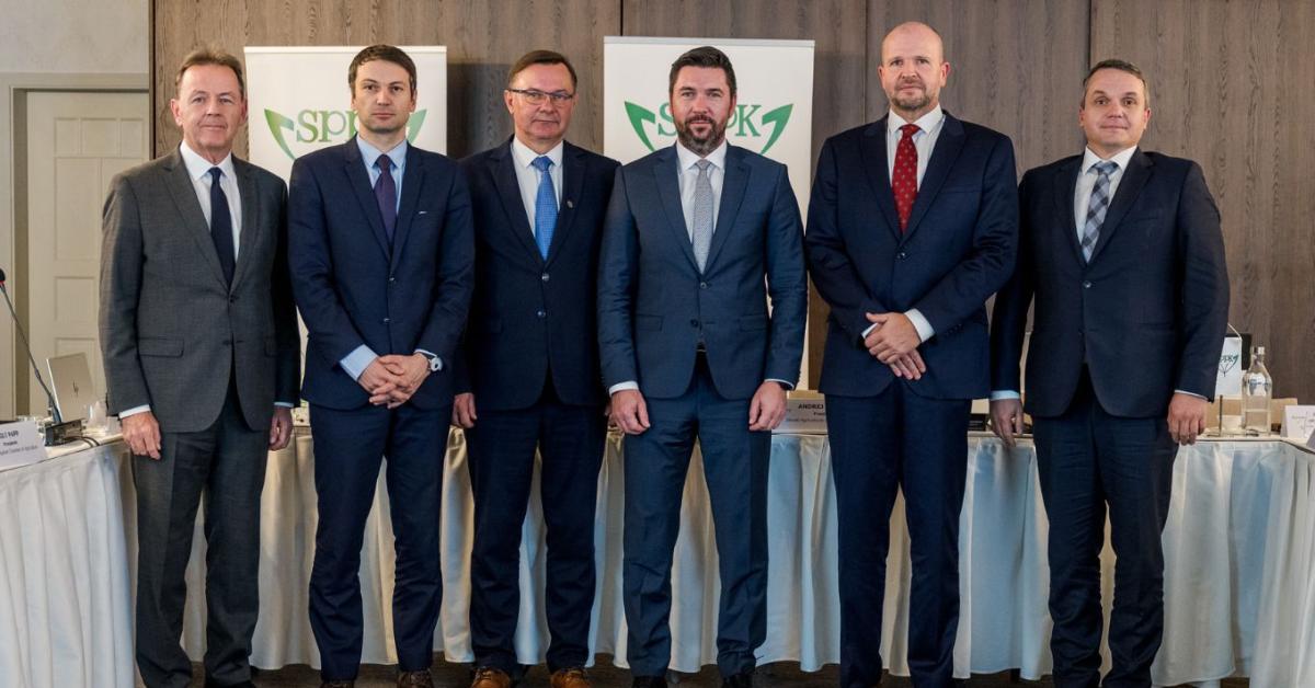 Uniós szintű tiltakozáshullám indult az agrárköltségvetés megnyirbálása ellen