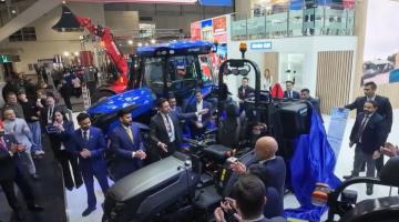 Három új kompakt traktor az Agritechnicáról! Három új kompakt traktor az Agritechnicáról!