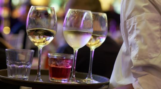 Így iszunk mi: átalakulóban magyar borpiac Így iszunk mi: átalakulóban magyar borpiac